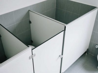 Jual Pasang Partisi Toilet PVC Board 1